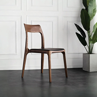 Chaise de salle à manger pliable moderne en bois avec siège en similicuir, design mi-siècle pour la maison, le bureau et l'appartement