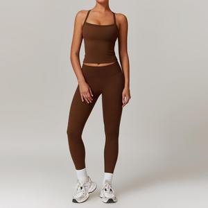 Ensemble 2 pièces pour femmes : Soutien-gorge dos nu extensible et respirant pour le sport, le yoga et la gym, et leggings taille haute - Product Image 3