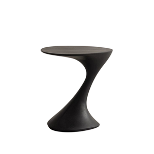 Table d'appoint métallique glamour, améliorant l'espace de séjour grâce à sa structure noire polie de luxe, une option de mobilier d'appoint tendance. - Product Image 1