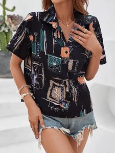 Camisa elegante con estampado floral tropical y cuello en V para mujer, camisa informal de manga corta con botones, top de playa de verano - Product Image 3