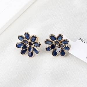 Boucles d'oreilles pendantes pour femme en or jaune massif 18 carats avec saphir bleu naturel précieux, faites à la main, bijoux classiques, cadeau de fête - Product Image 3