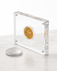Elegante Soporte de Madera y Acrílico para Medallas, Personalizable, Duradero, Pulido, Reciclable, con Logotipo Grabado, para Regalos de Ferias Comerciales - Product Image 2