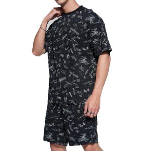 ชุดกีฬาพิมพ์ลายดิจิตอลคุณภาพดีขายดีที่สุด พร้อมกางเกงขาสั้น ชุดลำลองใส่สบายสำหรับฤดูร้อน เสื้อยืดคอกลมแขนสั้น - Product Image 5