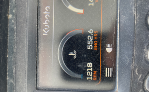 รถตักขนาดเล็กแบบยืนขับ KUBOTA SCL1000 ปี 2025 สภาพใช้งานมาแล้ว บุ้งกี๋ปรับปรุงใหม่ - Product Image 4