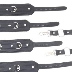 Ensemble de restraints pour poignets et chevilles en véritable peau de mouton avec anneaux en D et boucles en acier, largeur 4,5 cm - Product Image 4