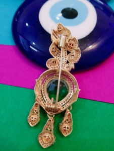 Flower Shape <b>Gold</b> Plated Brooch With Green Crystal Stone For Women Accessories Gift - Product Image 2