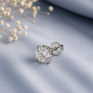 Boucles d'oreilles clous solitaires en or blanc 18 carats avec diamant rond pour femme, classiques, poli miroir, pour mariage, soirée, usage quotidien, cadeau, bijoux - Product Image 2