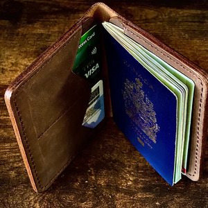 Portefeuille de voyage en cuir premium avec protection RFID, porte-documents, plusieurs emplacements pour cartes, personnalisation possible, portefeuille de voyage en cuir à vendre - Product Image 6