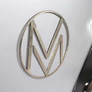 Mueble bar negro Vandana Maxima Orion con encimera de madera de mango - Product Image 2