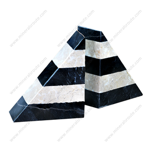 Décoration d'intérieur, porte-livres en marbre noir et beige sur mesure avec design gravé et emballage personnalisé - Product Image 6