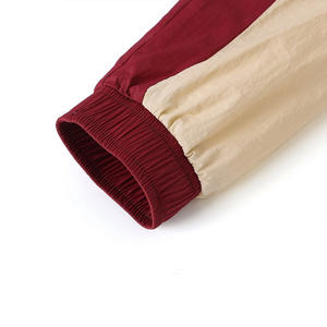 Veste coupe-vent légère en polyester 100% pour homme, avec capuche à cordon et fermeture éclair partielle, veste coupe-vent pour homme et femme - Product Image 3