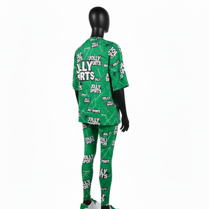 Ensemble t-shirt et legging femme, 180 GSM, polyester et élasthanne, doux, respirant, vert, imprimé intégral, logo sublimation. - Product Image 5