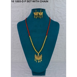 Exquisitos y Lujosos Conjuntos de Joyería de Moda para Bodas en el Medio Oriente, Estilo Dubái, de Aleación de Cobre con Baño de Oro, Collar y Pendientes para Mujer - Product Image 1