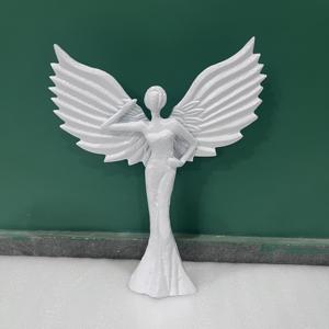 Sculpture de fée moderne moulée, décoration de table avec finition blanche pour mariages et anniversaires - Product Image 2