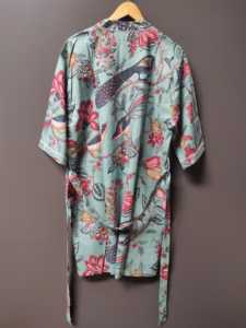 Bata tipo kimono de algodón con estampado floral verde menta – Estilo bohemio, larga, abierta por delante, con lazo en la cintura - Product Image 5