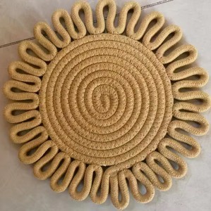 Tapis en jute fait main – Tapis de sol en fibres naturelles écologiques pour la maison, la porte, la cuisine, la salle de bain et l'extérieur – Vente en gros - Product Image 1