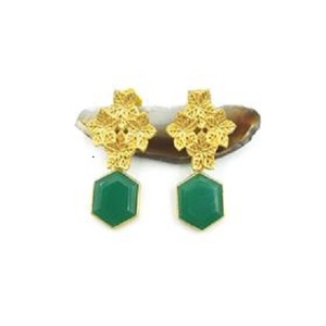 Boucles d'oreilles pendantes en onyx vert faites à la main en gros, boucles d'oreilles en onyx vert en gros avec un design tendance - Product Image 1