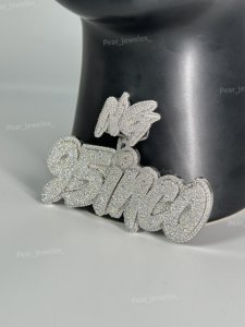 Colgante de Moissanita Hiphop de Plata 925 con Baño de Rodio, Charm de Letra, Unisex, Regalo para Fiestas, Colgantes Temáticos, Estilo Microincrustado - Product Image 5