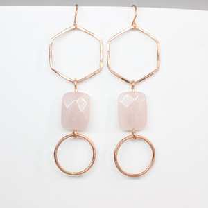 Pendientes Largos de Plata de Ley con Cuarzo Rosa, Diseño Geométrico Minimalista, Joyería Colgante, Impermeables e Hipoalergénicos - Product Image 3