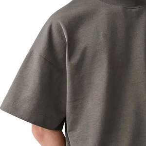 T-shirt surdimensionné de qualité supérieure, facile à porter, léger, différents modèles pour hommes - Product Image 4