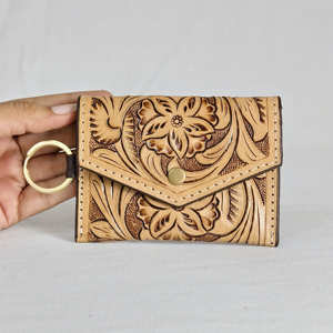 Cartera de Cuero Genuino de Primera Calidad con Diseño Floral en Relieve, Estilo Vintage, Cierre de Broche, para Mujer, Uso Diario - Product Image 1