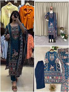 Ensemble TOP PENT en soie chino imprimée avec broderie miroir et bordure en dentelle à pièces - Product Image 3