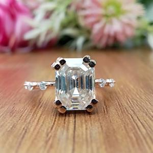 Anillo de Compromiso y Boda D'VINS JEWELS con Forma de Esmeralda, Corte Brillante, Cultivado en Laboratorio, Color D, Blanco, Plateado, Chapado en Oro - Product Image 1