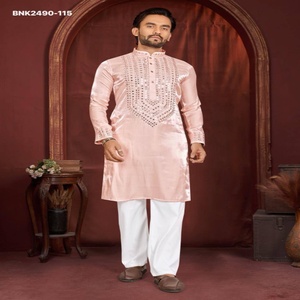 Fournisseur indien de l'ensemble Kurta-Pyjama pour homme en viscose de qualité export, avec broderie miroir originale et manches longues. - Product Image 1