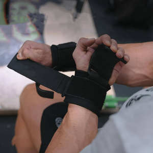 Crochet de levage robuste pour haltérophilie avec sangle de poignet, support de préhension personnalisé pour soulevé de terre, vente en gros, pour entraînement en salle de sport hommes et femmes - Product Image 3