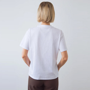 T-shirt basique pour femme en gros, col rond, manches courtes, 100 % coton, coupe classique, décontracté, intemporel, design simple - Product Image 5
