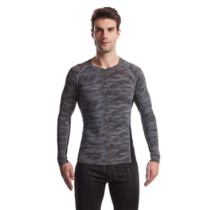 Rashguard uni de qualité supérieure à manches longues pour hommes, respirant et élégant, avec compression thermique. - Product Image 3