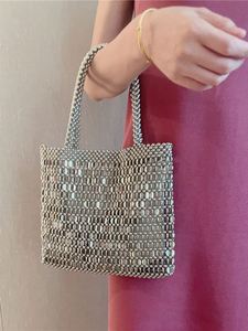 Bolsos de Mano Brillantes Retro de Metal con Lentejuelas, Bolsos de Verano Brillantes con Cuentas a la Moda, Precio de Mayoreo en Oferta - Product Image 5