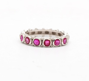 Anillo de Eternidad Completo con Bisel de Rubí Redondo Natural en Plata de Ley 925, Venta al Por Mayor, Memoria Jewels - Product Image 1