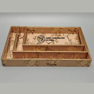 ชุดถาดเสิร์ฟลายเรขาคณิตสีชมพู 3 ชิ้น – ถาดซ้อนตกแต่งทำจาก MDF และกระดาษ สำหรับตกแต่งบ้านและเสิร์ฟอาหารอย่างมีสไตล์ - Product Image 6