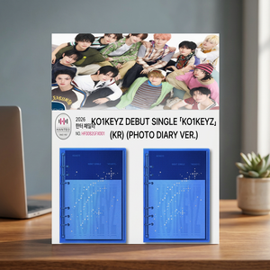 สมุดบันทึกแบบสันห่วงสีน้ำเงิน HANTEO KO1KEYZ รุ่นโฟโต้ไดอารี่ อัลบั้มเพลงป๊อปเกาหลี 2026 KO1KEYZ (KR) (PHOTO DIARY VER.) - Product Image 3