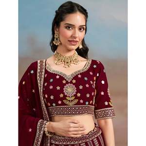Espectacular Lehenga Choli de Georgette con Lentejuelas Color Granate, Corte en A, con Volantes, para Recepción - Product Image 6