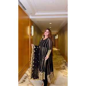 Vestido de Noche Bordado a Mano con Lentejuelas, Silueta A-Line, Talla XL, Corte Imperio en la Cintura y Dupatta con Trabajo de Lentejuelas - Product Image 1