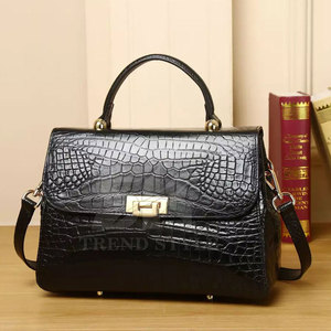 Bolsos de Cuero para Mujer con Logotipo Personalizado, Bolsos de Hombro de Cuero Genuino Hechos a Medida - Product Image 6