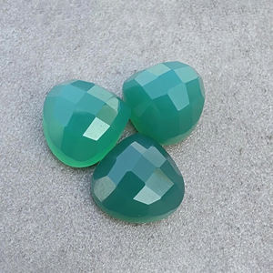Onyx Vert Naturel Taillé en Diamant, Cabochon Cœur, Pierre Calibrée Facettée pour la Fabrication de Bijoux – Toutes Tailles Disponibles en Gros - Product Image 4