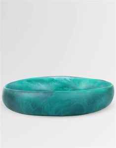 Bandeja de servir moderna de resina para decoración interior contemporánea que agrega un toque artístico a los elementos funcionales de servicio. - Product Image 6