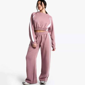 Ensemble de survêtement deux pièces pour femme, manches longues, col rond, coupe ample, sweat-shirt sportif, pantalon de jogging avec bande latérale, tissu polaire - Product Image 1