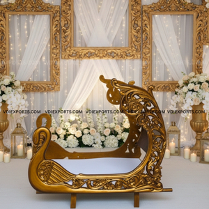 รถพิธีแต่งงานโบราณสีน้ำตาลทองเข้มแกะสลักลายหงส์ ดีไซน์หรูหรา ตกแต่งด้วยไม้สัก สำหรับงานแต่งงานในสถานที่ต่างๆ - Product Image 2