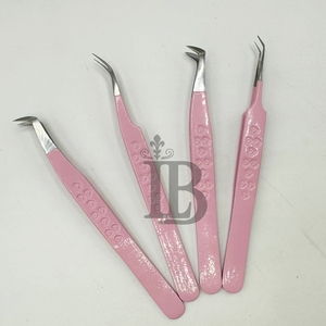 Pinzas Profesionales de Alta Demanda para Extensiones de Pestañas, Color Rosa, Punta Curva Sostenible con Ángulo de 90 Grados, Mango en Forma de Corazón - Product Image 3
