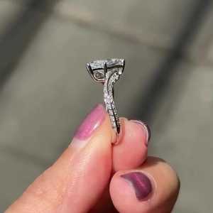 แหวนหมั้นเพชรทรงมาร์คีส์เพาะเลี้ยงในห้องปฏิบัติการ ขายส่ง ทอง 14k 18k 2 กะรัต แบบหนามเตย แหวนแต่งงานแบบวงแหวนไขว้ ผู้ผลิต - Product Image 4