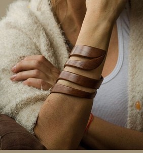 Minimalist Spiral Wooden Bangle <b>Bracelet</b> for Women Vintage Daily Wear Party Festive Polish Finished Fashion Jewelry Hand Cuff - Product Image 1