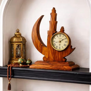 Horloge murale mécanique artisanale en bois naturel, design sculptural artistique, style ferme moderne, écologique et luxueuse - Product Image 1