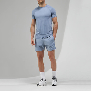 Conjunto Deportivo Ligero y Transpirable para Hombre, con Logotipo Personalizado, Traje Deportivo de Verano con Camiseta y Pantalones Cortos para Hombre - Product Image 3