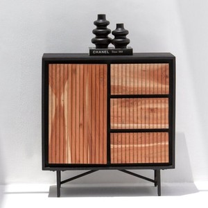 Mueble Mini Optima de Vandana Arista para Soluciones de Almacenamiento Modernas y Elegantes en Interiores y Exteriores - Product Image 1