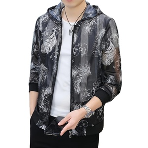 แจ็กเก็ตมีฮู้ดสำหรับผู้ชายน้ำหนักเบามีซิปรูดลายดอกไม้และใบไม้โพลีเอสเตอร์ระบายอากาศได้ดีในฤดูร้อน - Product Image 1