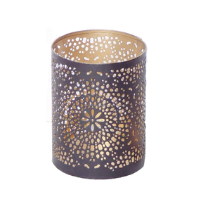 Support votif Gravure Votive Gold Cutwork T-Light Holder Bougie artisanale Porte-gobelet par Axiom Home Accents by Home Decor - Product Image 2